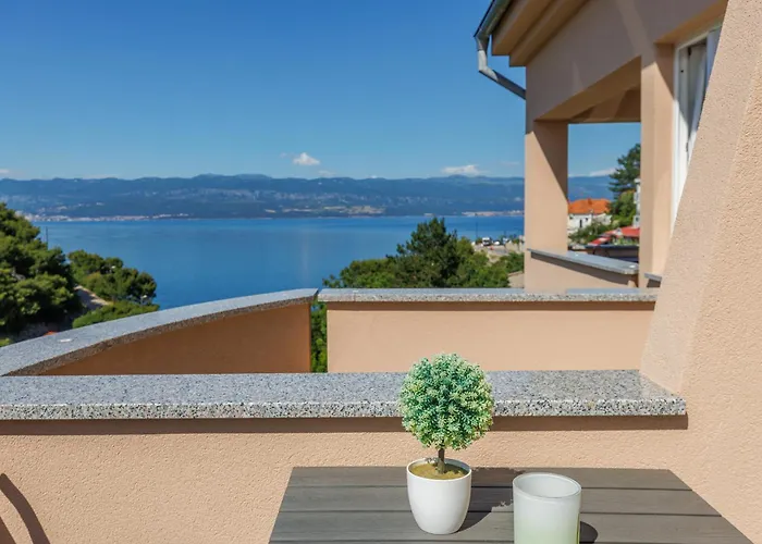Beachfront Betty - Happy Apartamento *